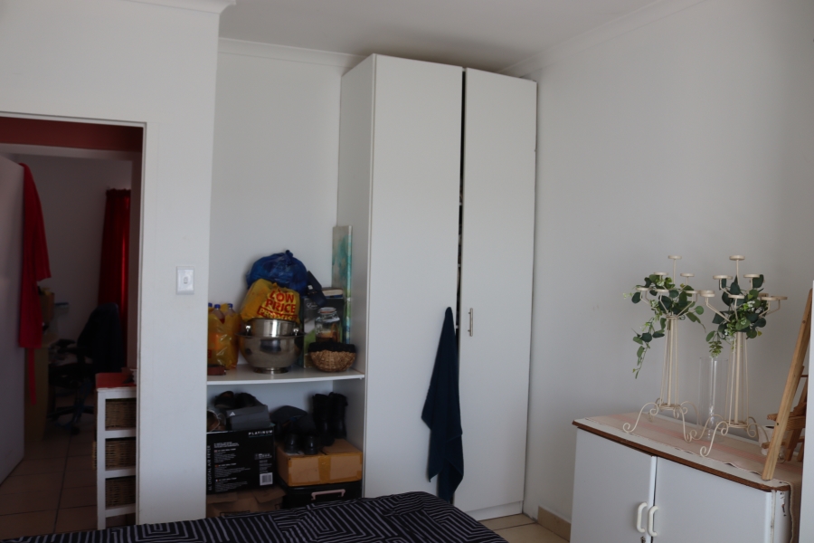 3 Bedroom Property for Sale in Louwville Western Cape